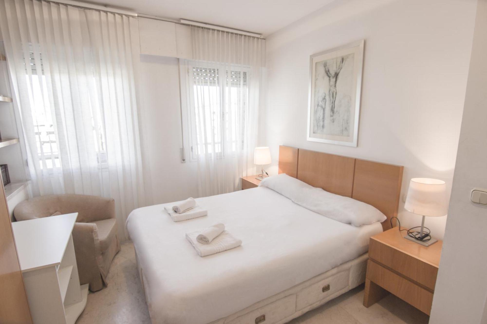 RentalSevilla Confortable apartamento cerca del Barrio de Santa Cruz Exterior foto